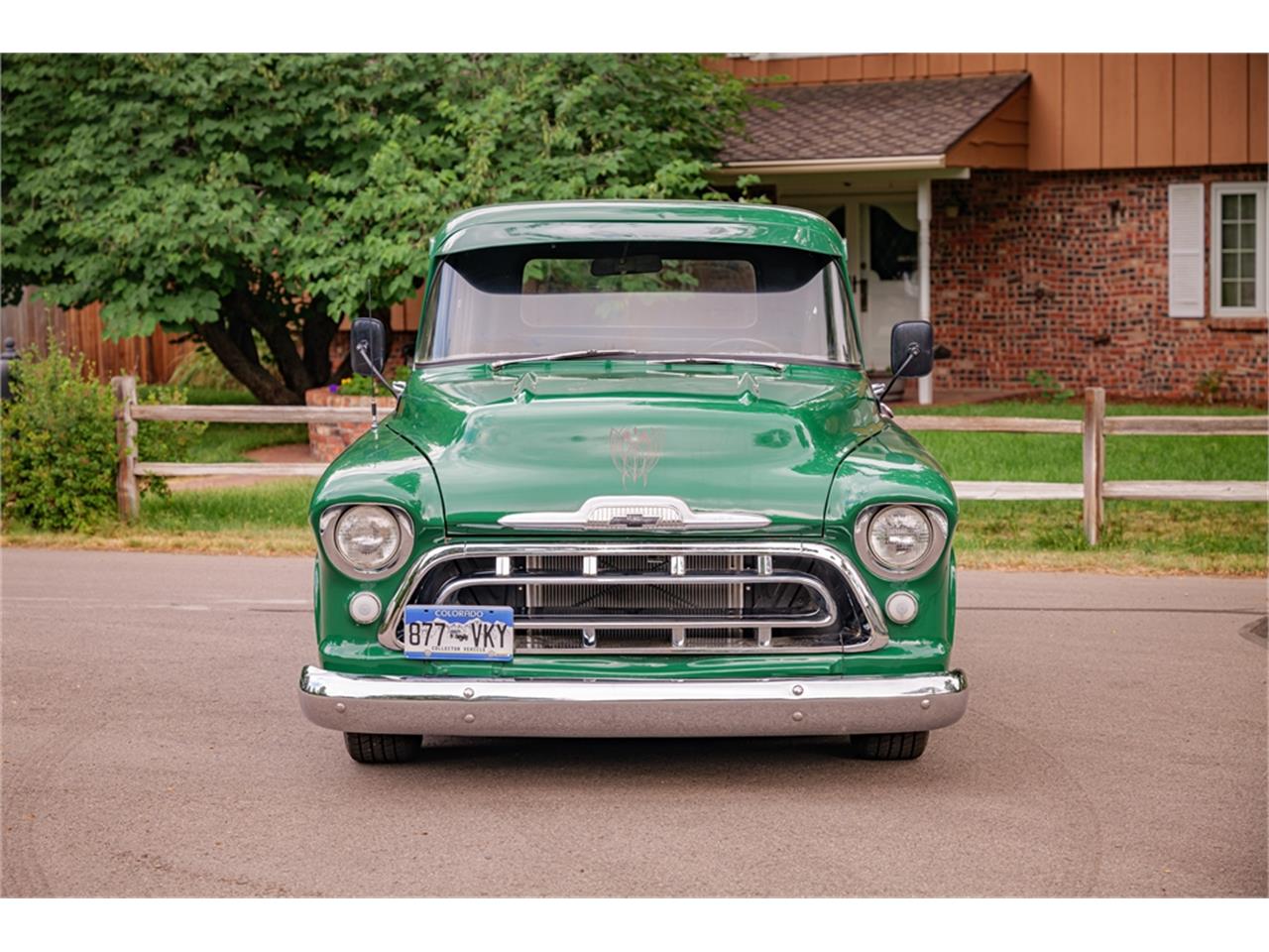 Chevrolet-Pickup-1957-Green-Black-and-red-7