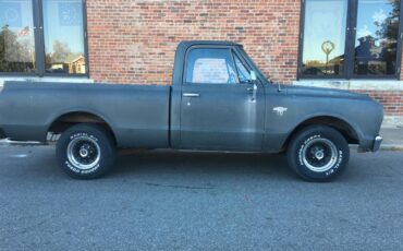 Chevrolet-Pickup-1967-Gray-Gray-1
