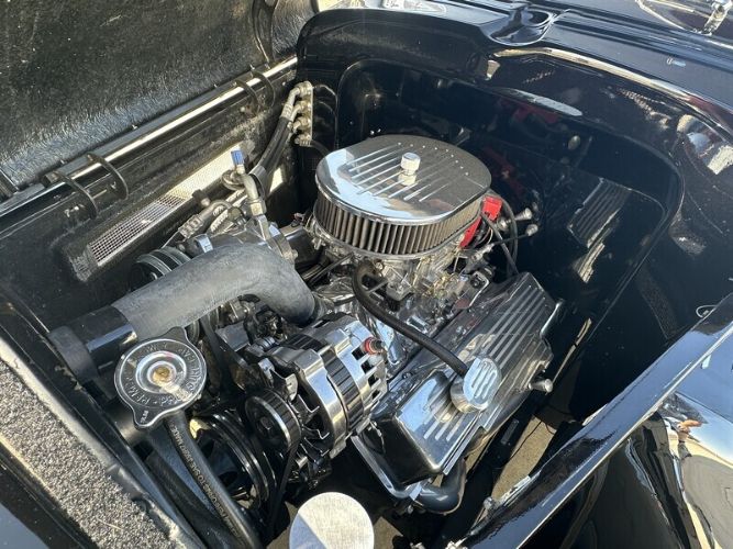 Chevrolet-Roadster-1934-Black-Red-8