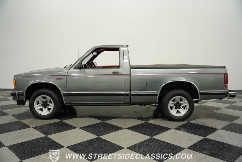 Chevrolet-S10-1988-Gray-Metallic-Red-1