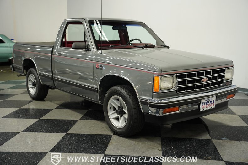 Chevrolet-S10-1988-Gray-Metallic-Red-16
