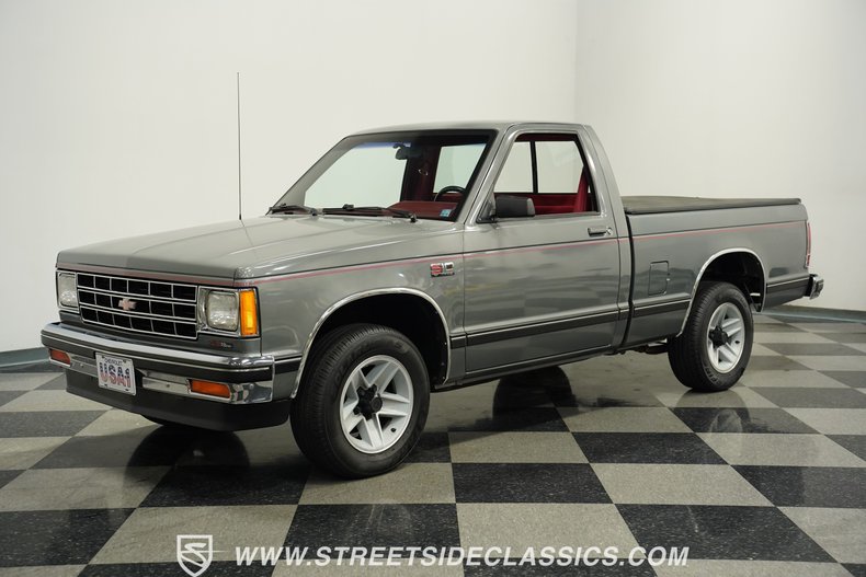 Chevrolet-S10-1988-Gray-Metallic-Red-2