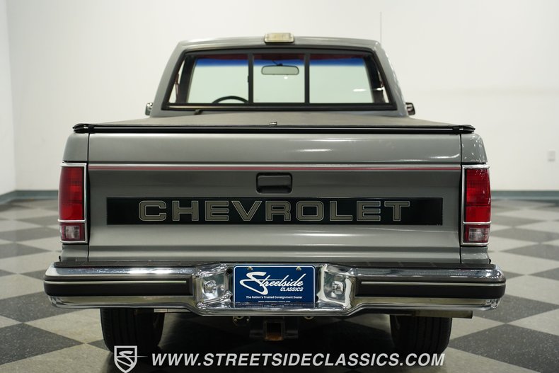 Chevrolet-S10-1988-Gray-Metallic-Red-22