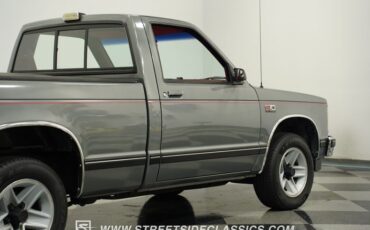 Chevrolet-S10-1988-Gray-Metallic-Red-25