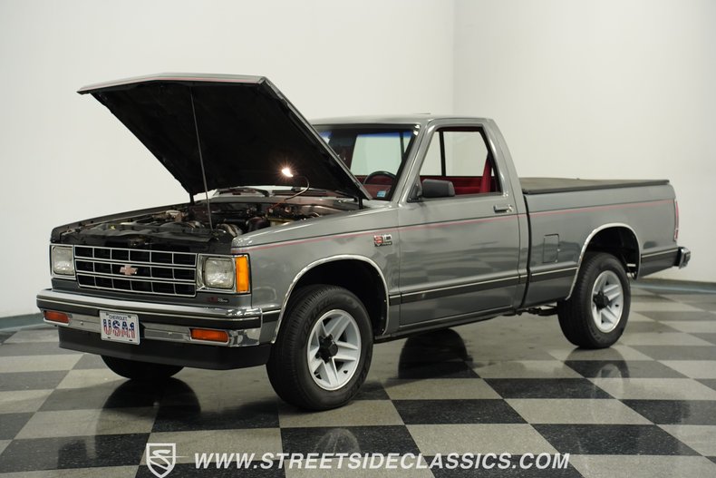 Chevrolet-S10-1988-Gray-Metallic-Red-28