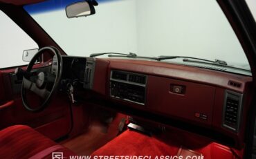 Chevrolet-S10-1988-Gray-Metallic-Red-43
