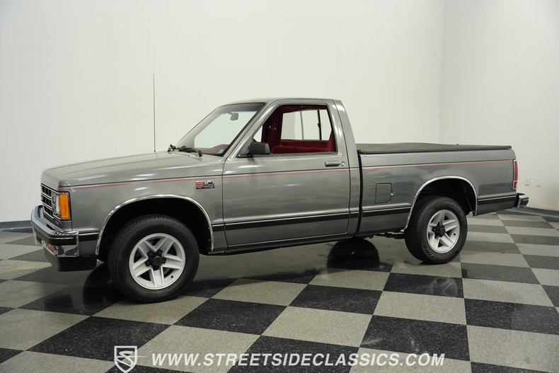 Chevrolet-S10-1988-Gray-Metallic-Red-8