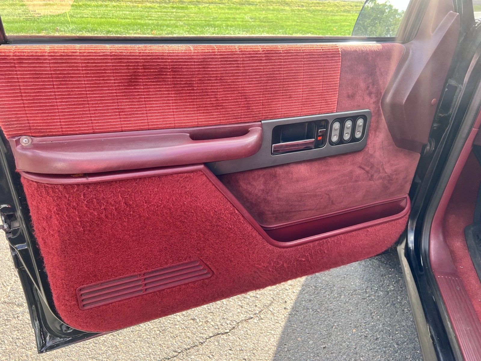Chevrolet-SS-1990-11