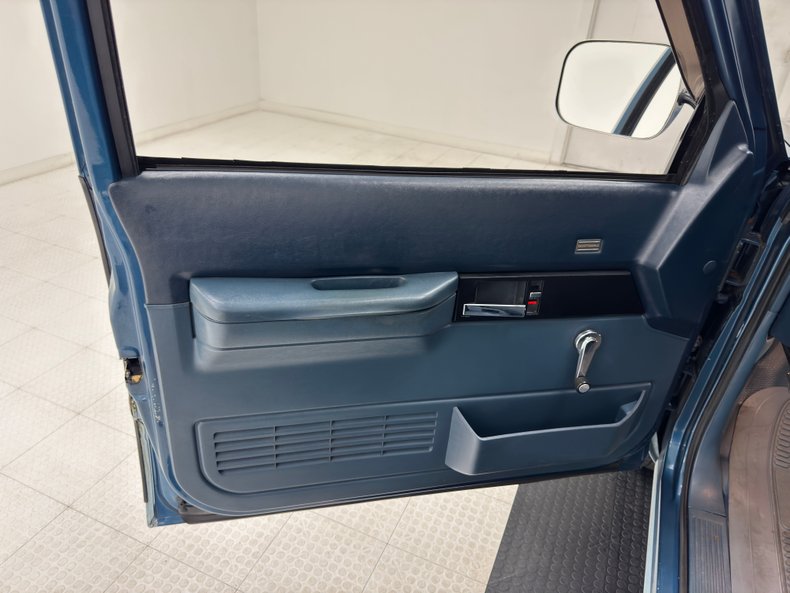 Chevrolet-Scottsdale-1992-Medium-Blue-Metallic-Blue-18