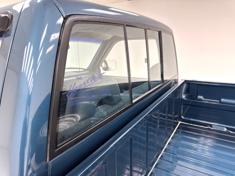 Chevrolet-Scottsdale-1992-Medium-Blue-Metallic-Blue-24