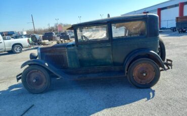 Chevrolet-Sedan-1928-Blue-4