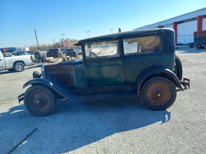 Chevrolet-Sedan-1928-Blue-4