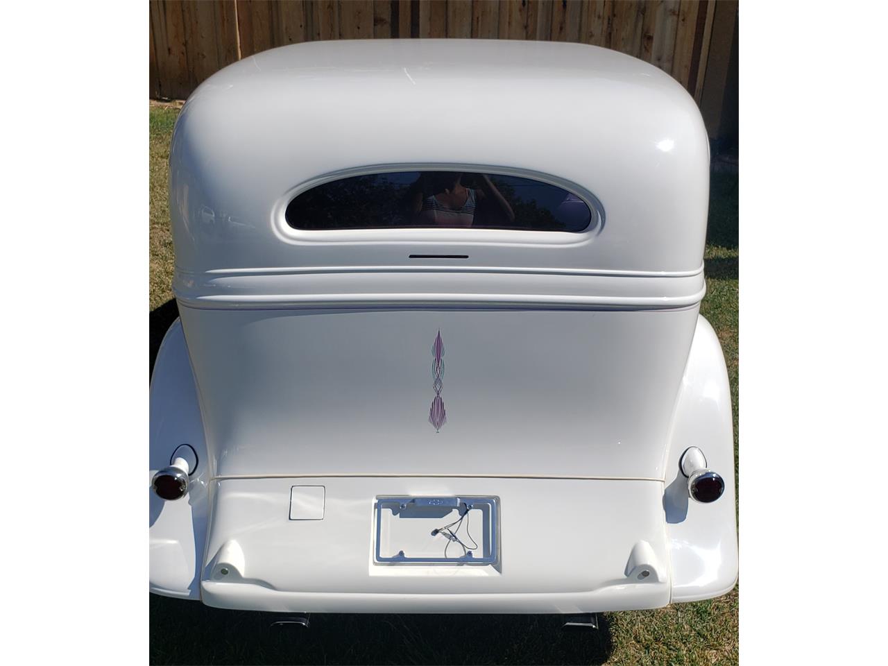 Chevrolet-Sedan-1934-Mercedes-White-2-tone-ld-Purple-18
