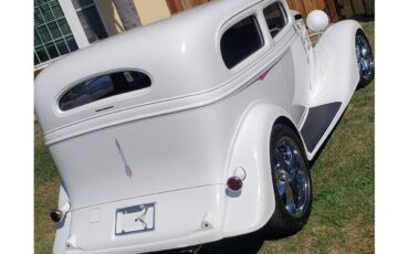 Chevrolet-Sedan-1934-Mercedes-White-2-tone-ld-Purple-23