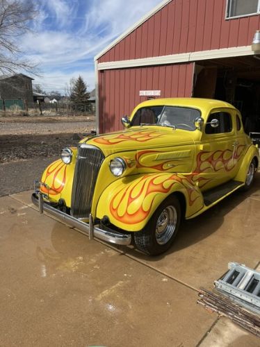 Chevrolet-Sedan-1937-10