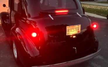 Chevrolet-Sedan-1939-Black-BlackMaroon-8
