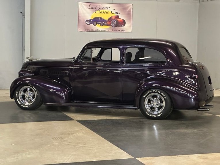 Chevrolet-Sedan-1939-Purple-Gray-1