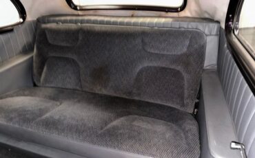 Chevrolet-Sedan-1939-Purple-Gray-22