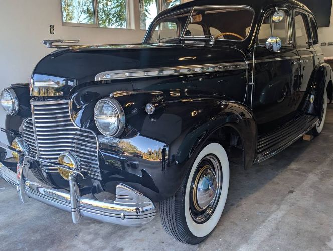 Chevrolet-Sedan-1940-12