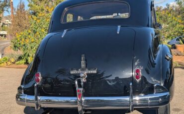 Chevrolet-Sedan-1940-3