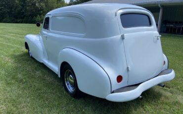 Chevrolet-Sedan-Delivery-1947-Sedan-4