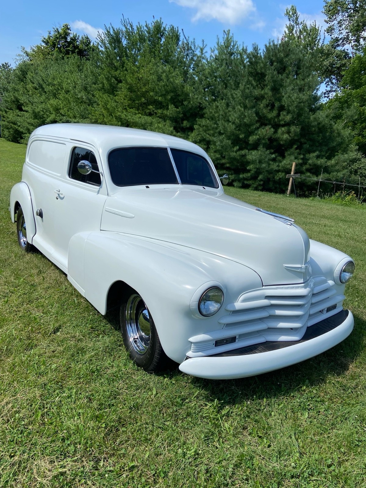 Chevrolet-Sedan-Delivery-1947-Sedan