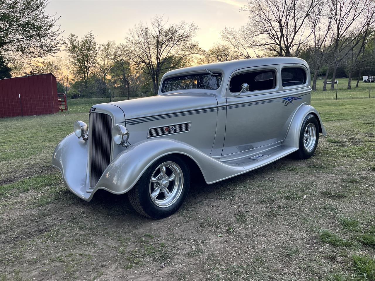 Chevrolet-Sedan-delivery-1934-Silver-Tan-2