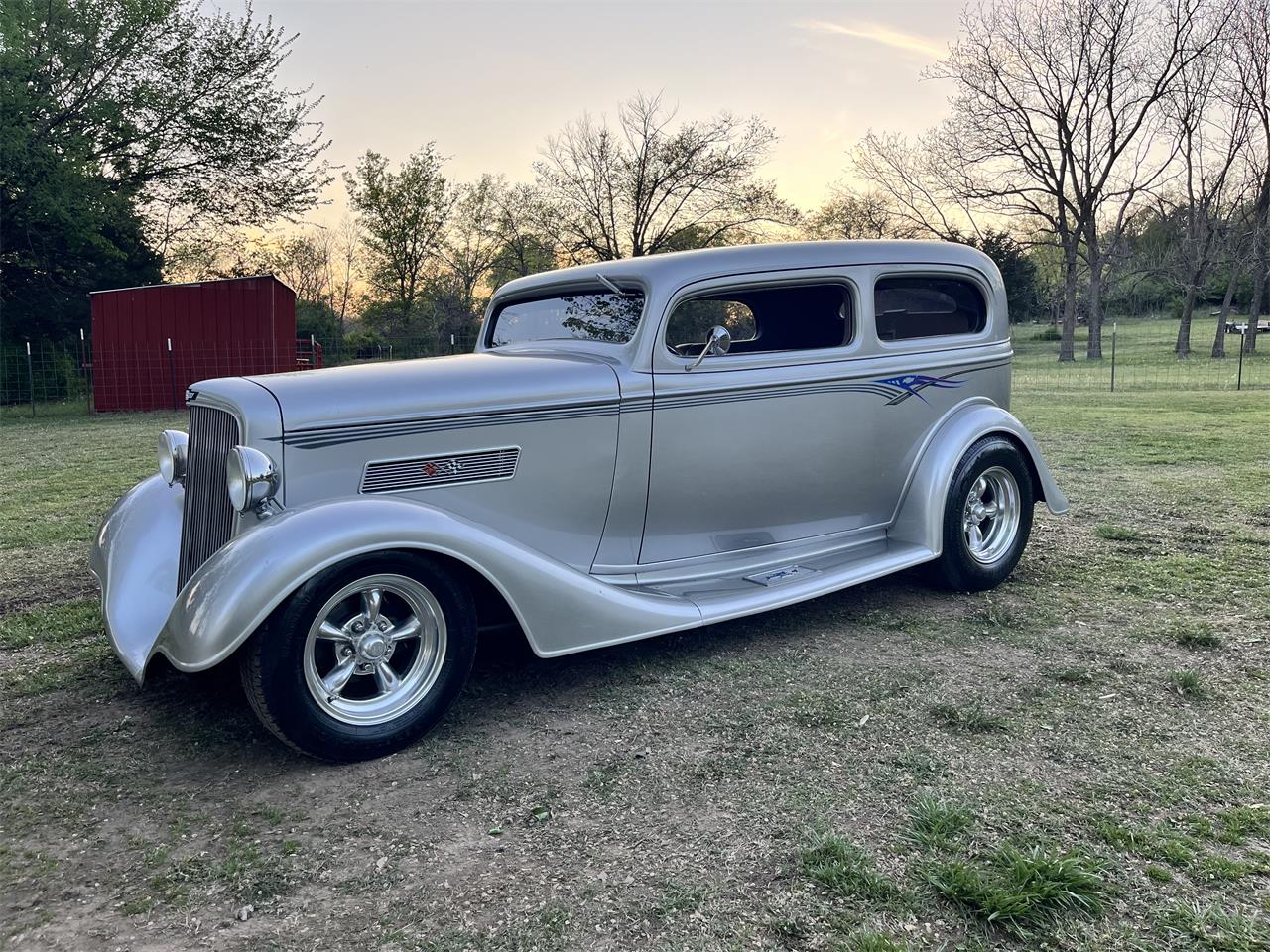 Chevrolet-Sedan-delivery-1934-Silver-Tan-5