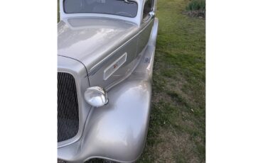 Chevrolet-Sedan-delivery-1934-Silver-Tan-6
