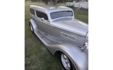Chevrolet-Sedan-delivery-1934-Silver-Tan-7
