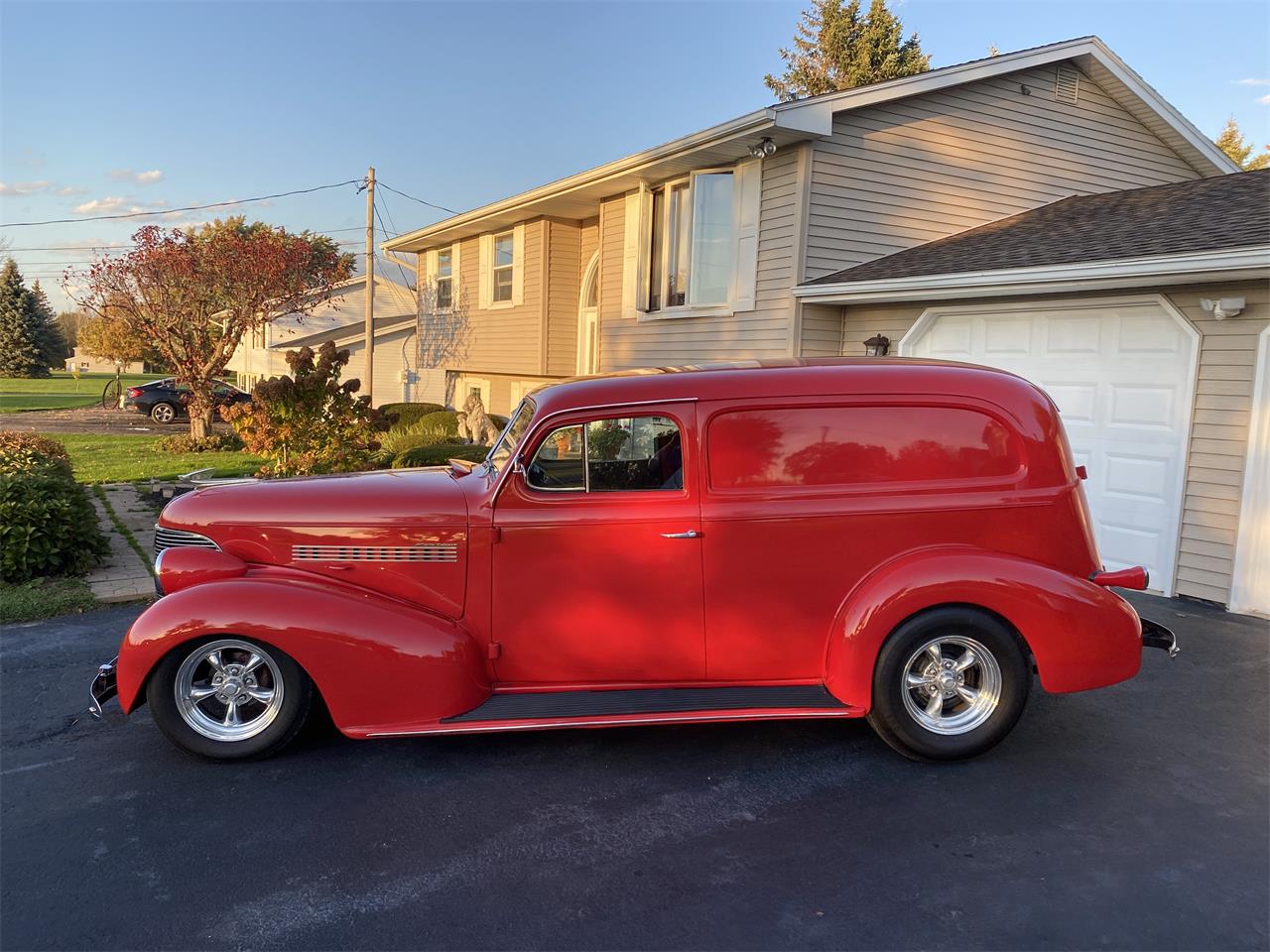 Chevrolet-Sedan-delivery-1939-Red-Red-gray-black
