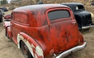 Chevrolet-Sedan-delivery-1947-Red-1