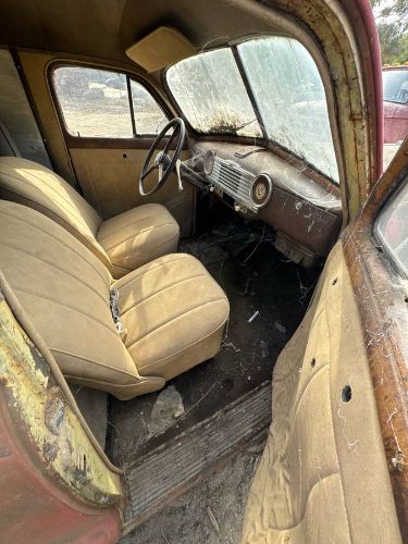 Chevrolet-Sedan-delivery-1947-Red-11