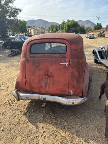 Chevrolet-Sedan-delivery-1947-Red-17