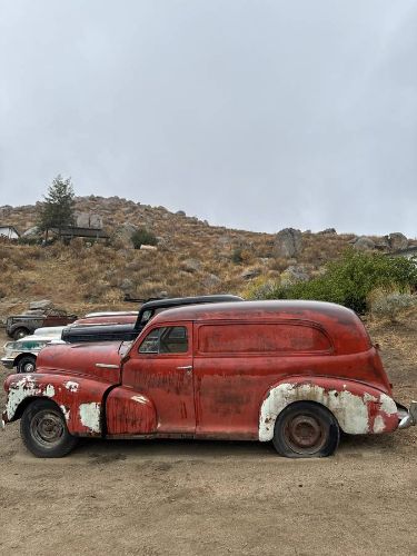 Chevrolet-Sedan-delivery-1947-Red-20
