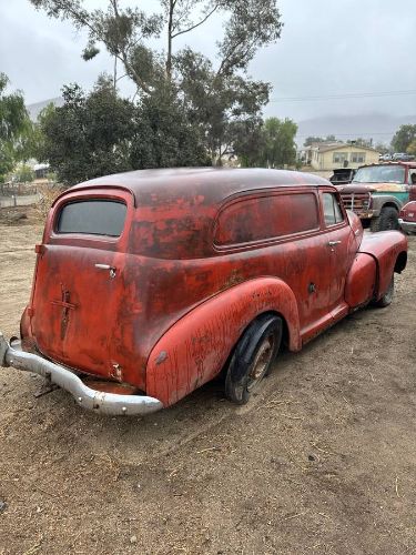 Chevrolet-Sedan-delivery-1947-Red-21