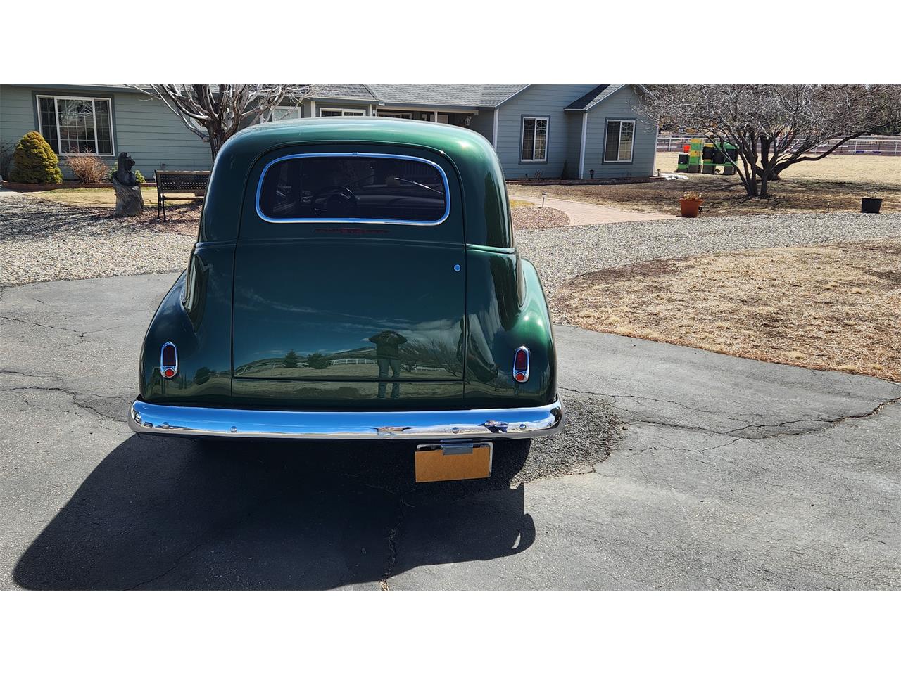 Chevrolet-Sedan-delivery-1950-Green-Tan-4