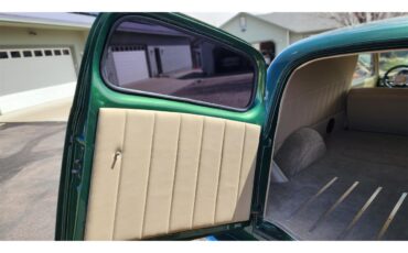Chevrolet-Sedan-delivery-1950-Green-Tan-8