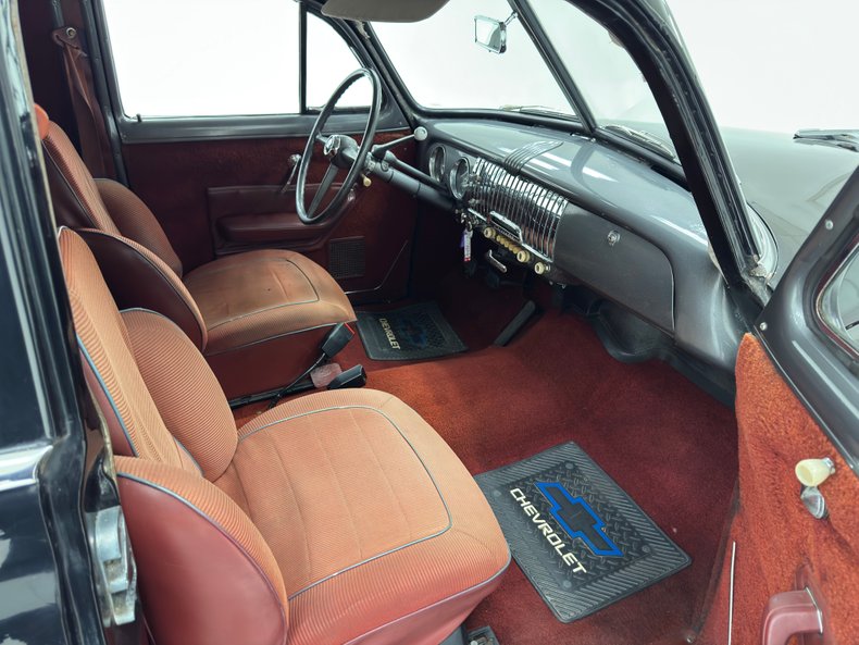 Chevrolet-Sedan-delivery-1951-Black-Scarlet-Red-22