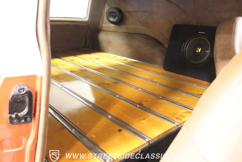 Chevrolet-Sedan-delivery-1956-Copper-Saddle-45