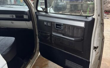 Chevrolet-Silverado-1500-1986-18