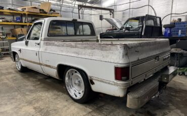 Chevrolet-Silverado-1500-1986-4