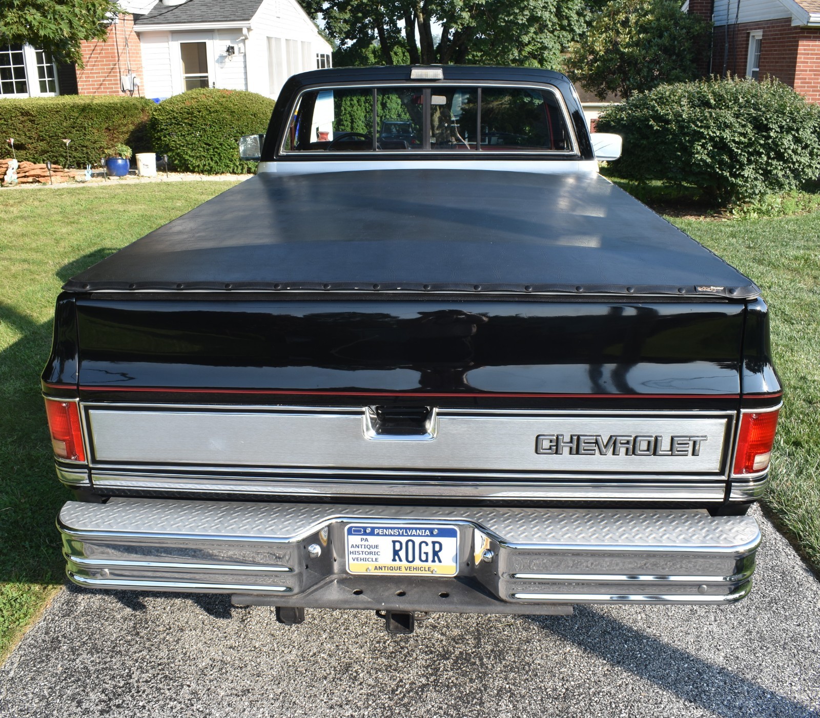 Chevrolet-Silverado-1500-1987-Standard-Cab-Pickup-12