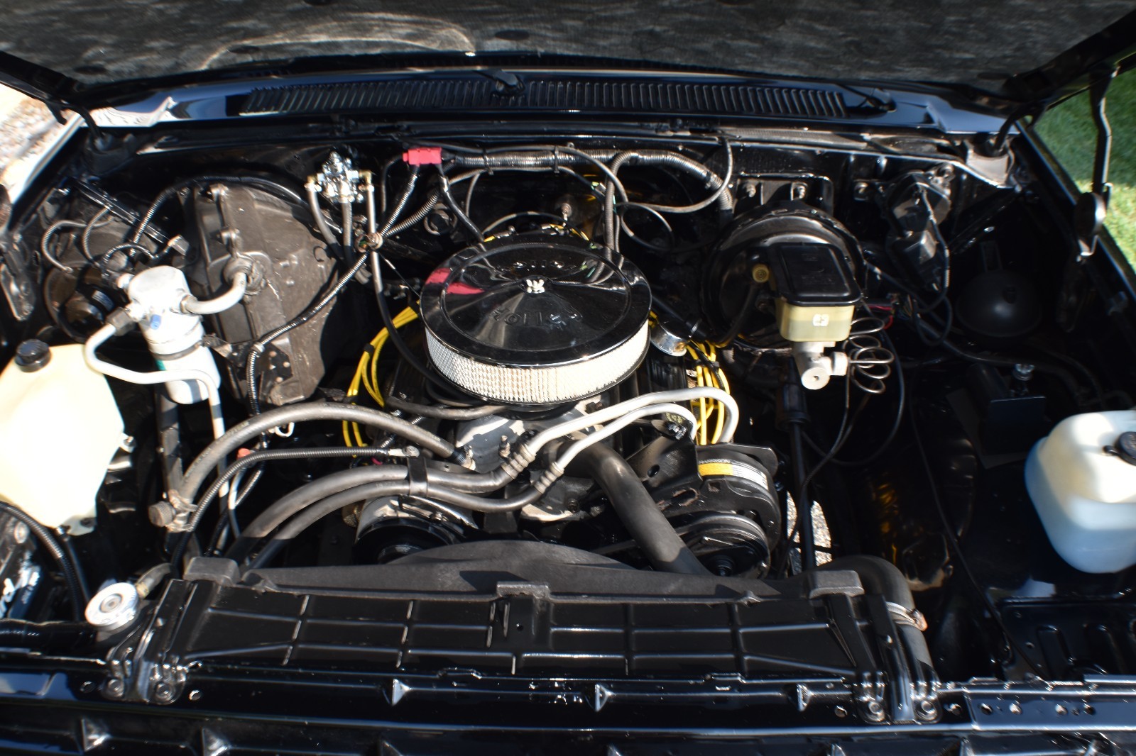 Chevrolet-Silverado-1500-1987-Standard-Cab-Pickup-15