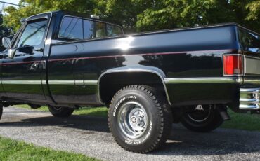 Chevrolet-Silverado-1500-1987-Standard-Cab-Pickup-2