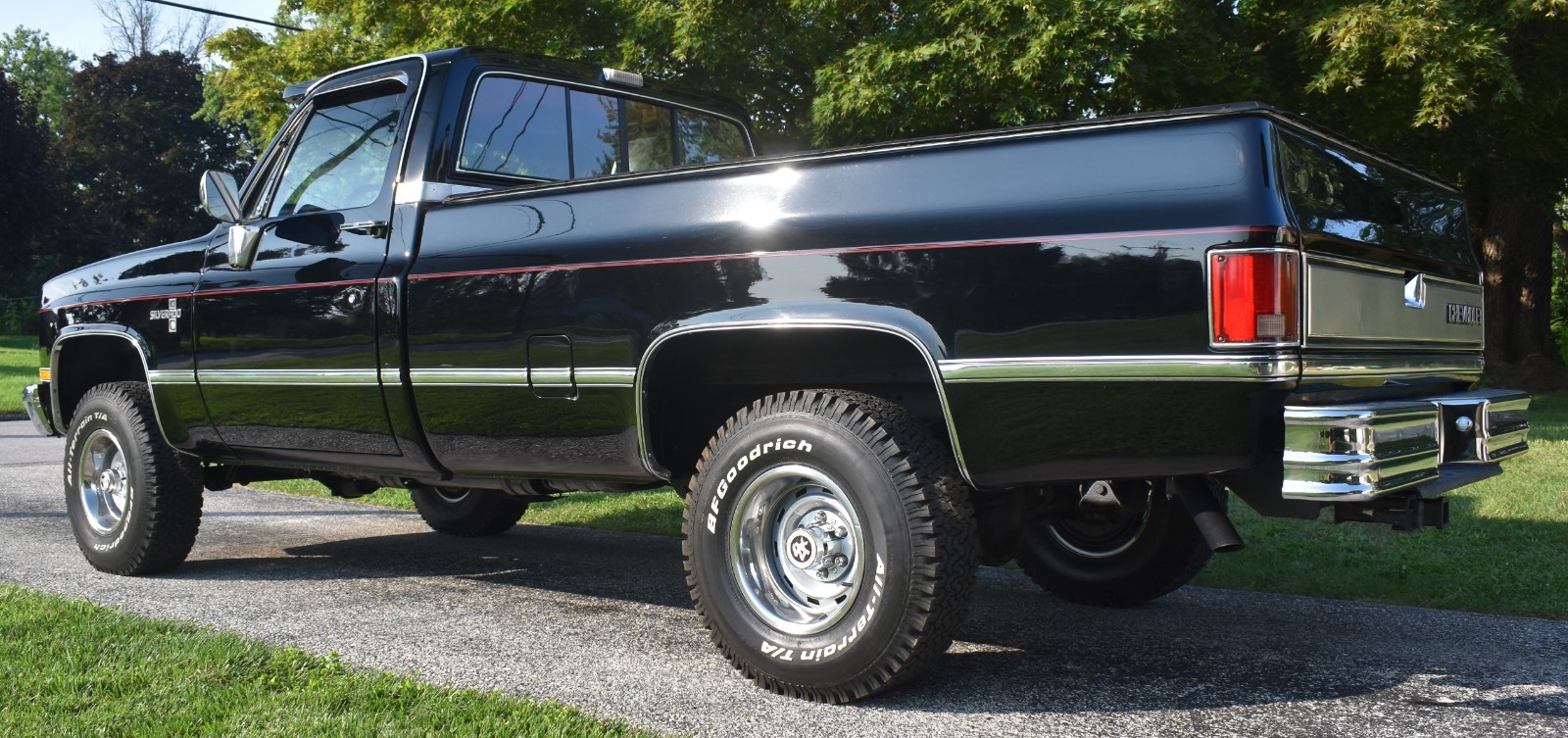Chevrolet-Silverado-1500-1987-Standard-Cab-Pickup-2