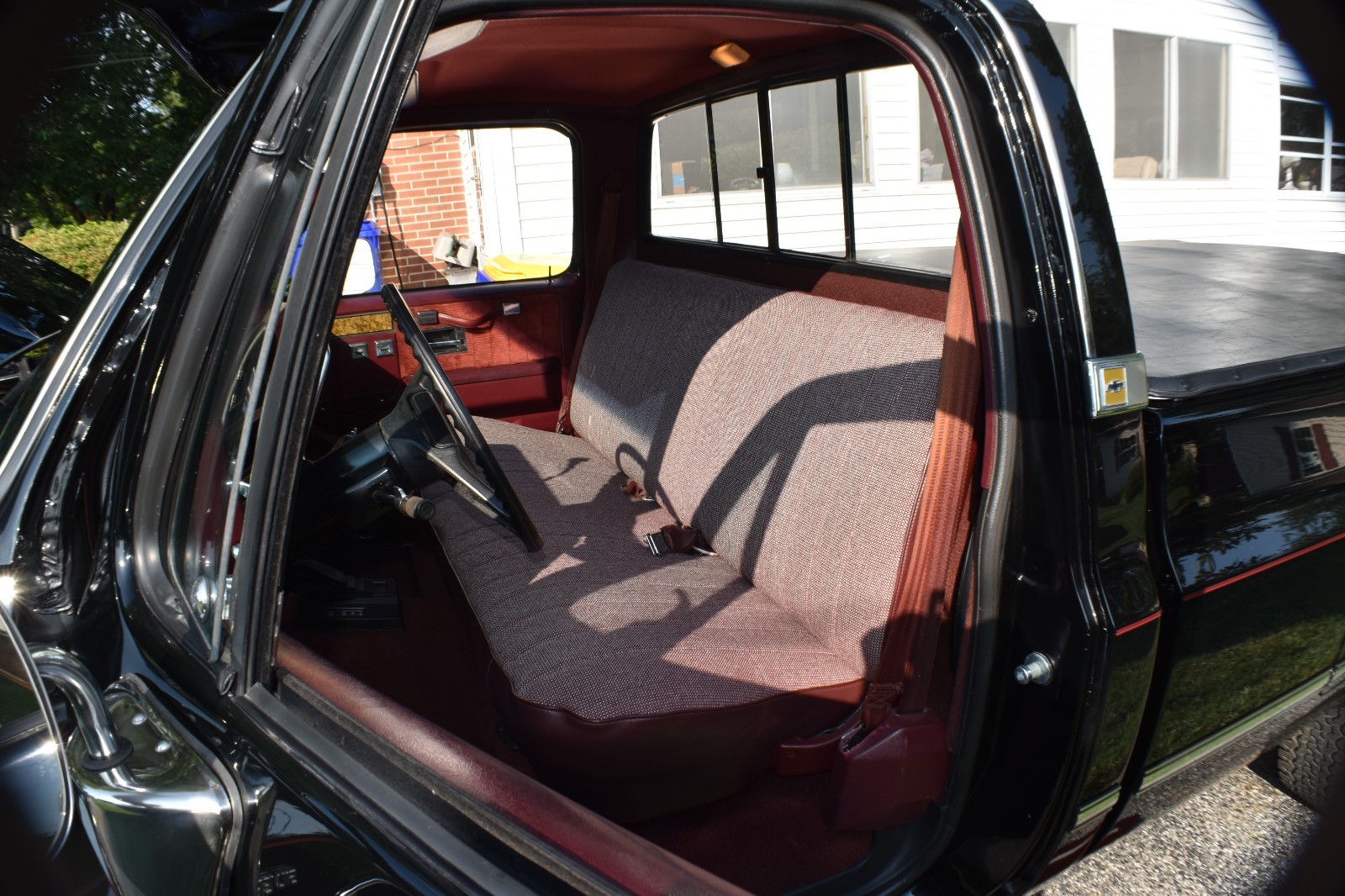 Chevrolet-Silverado-1500-1987-Standard-Cab-Pickup-21