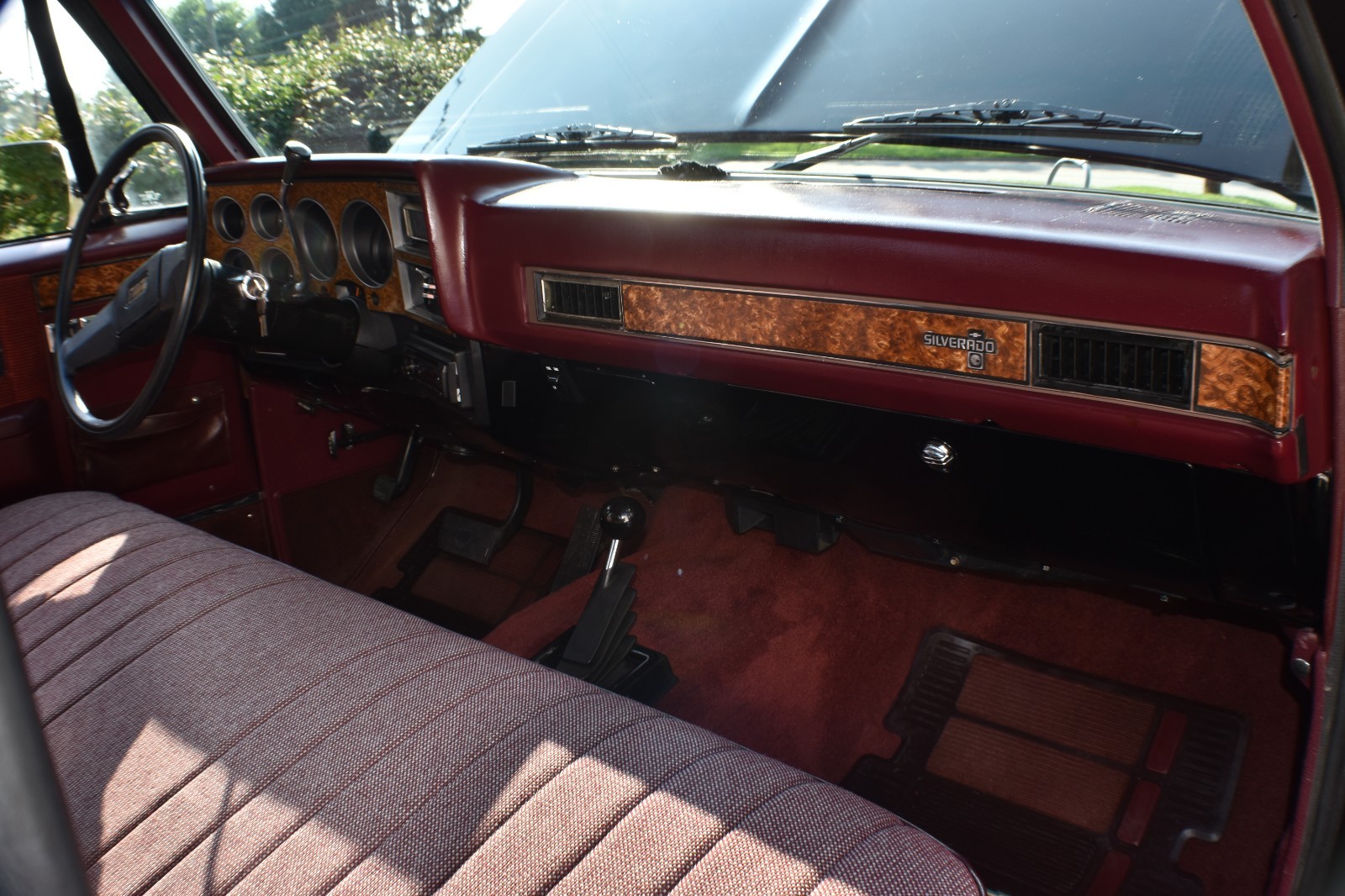 Chevrolet-Silverado-1500-1987-Standard-Cab-Pickup-26