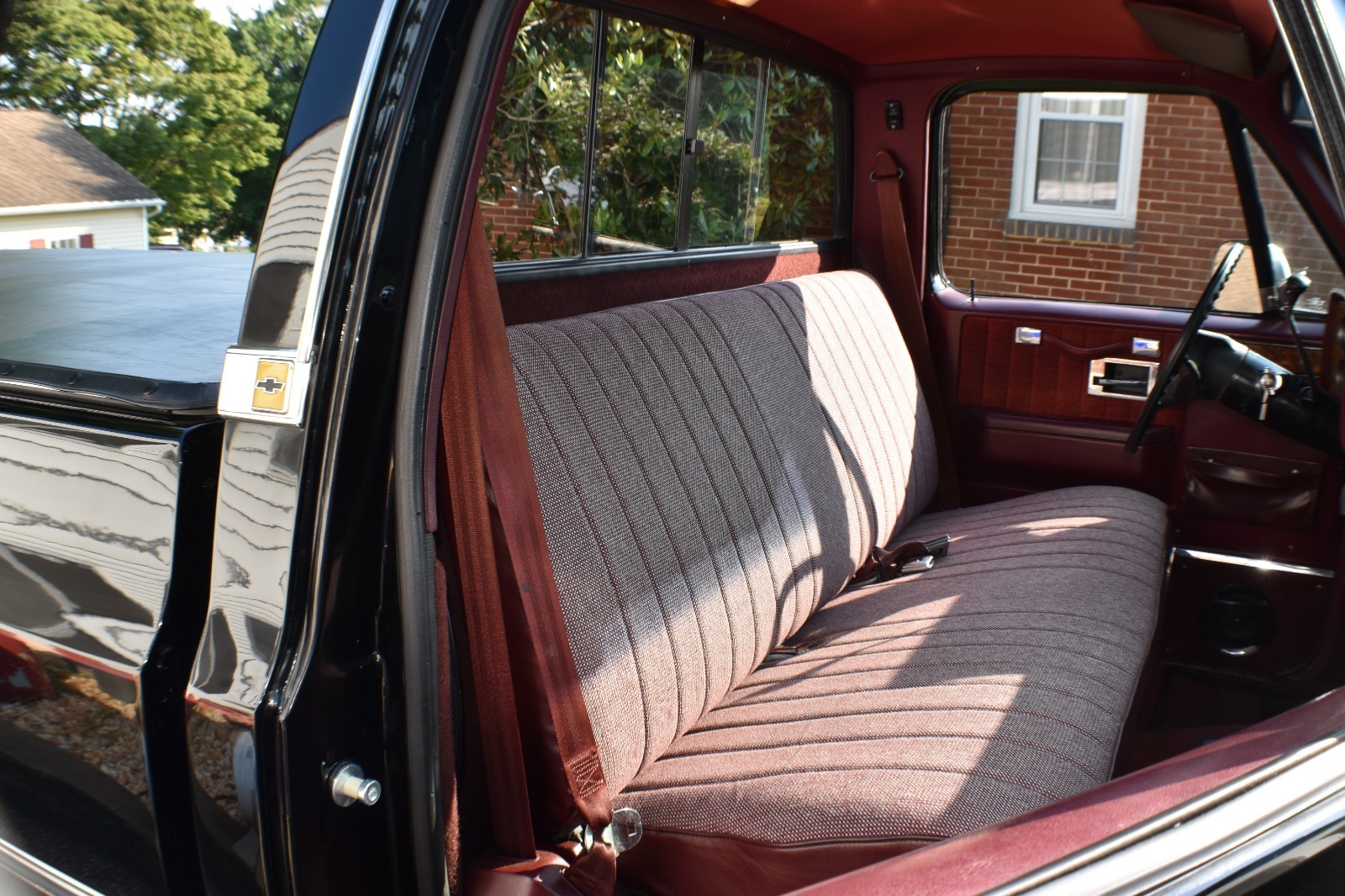 Chevrolet-Silverado-1500-1987-Standard-Cab-Pickup-28
