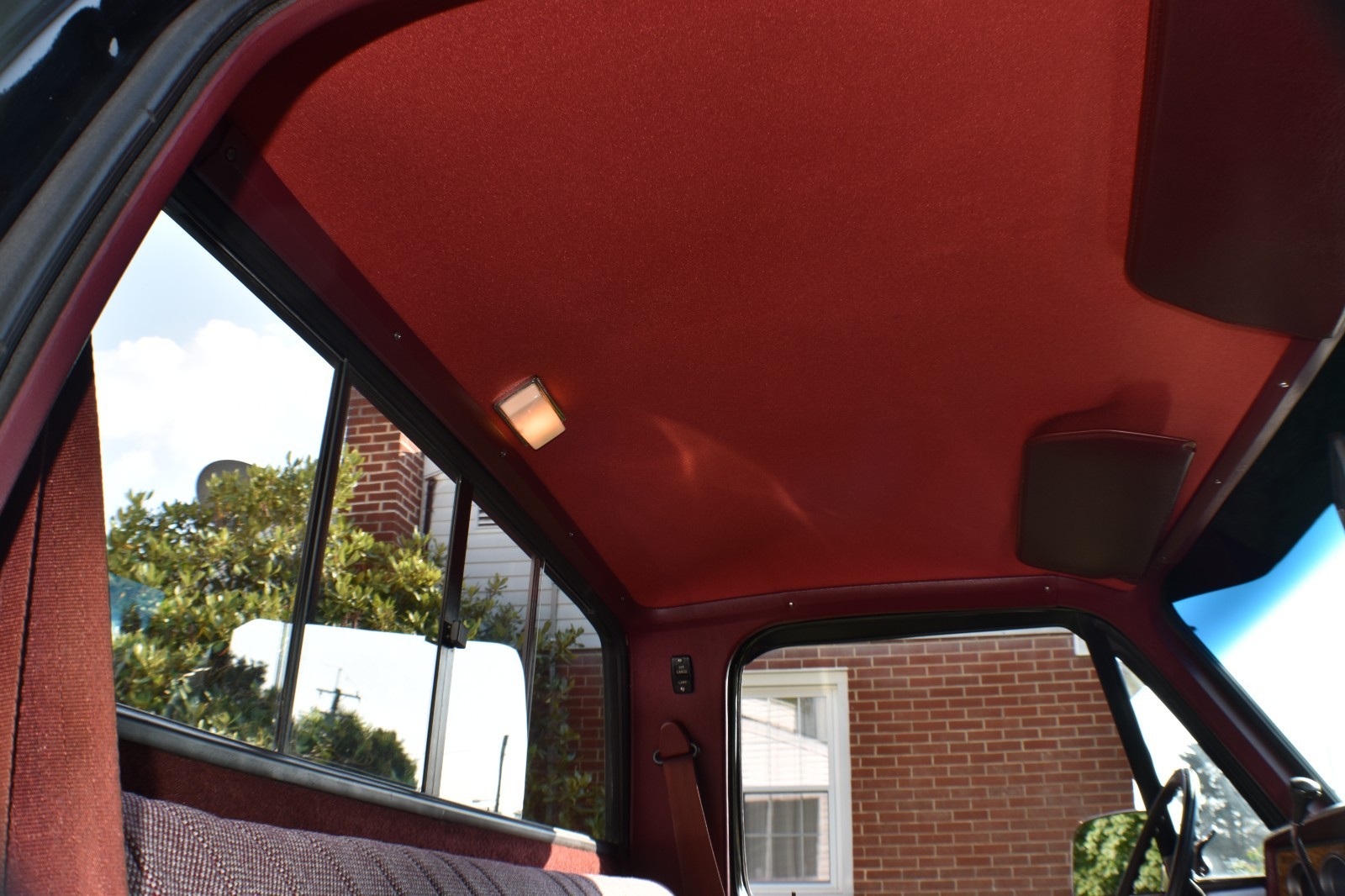 Chevrolet-Silverado-1500-1987-Standard-Cab-Pickup-29